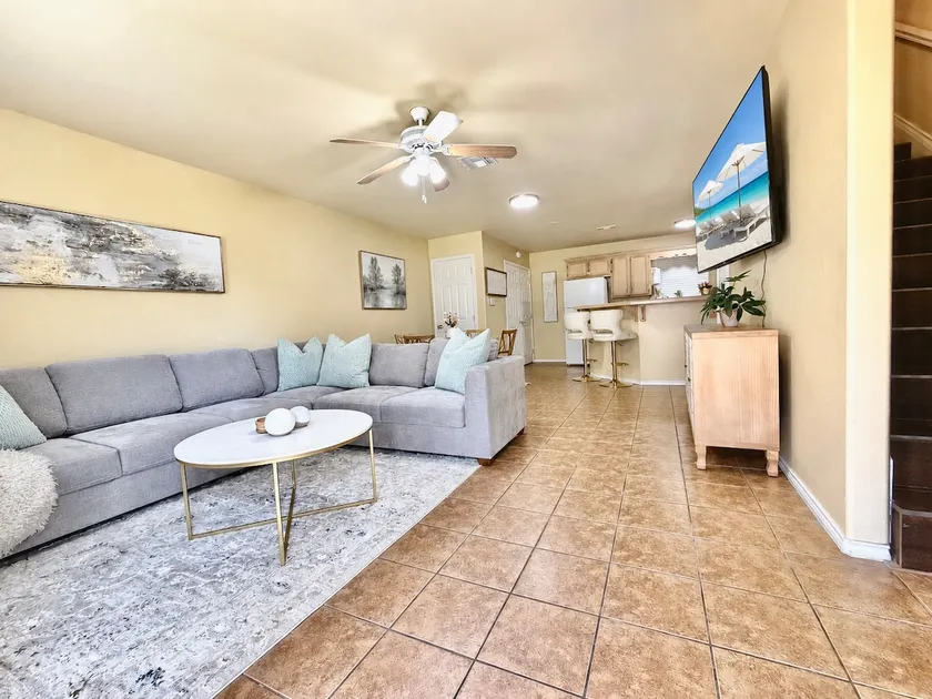 Two Luxury Master Suites 2.5bth Townhome *Sleeps 6 - Image 1