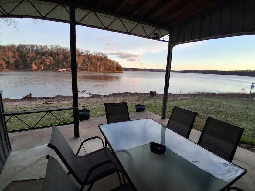 3 bed 2 bath House on Grand Lake - Image 1