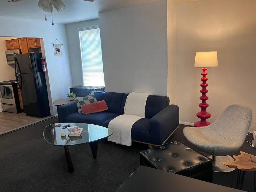 Cozy 2BR near Kennywood & Waterfront Shops - Image 1