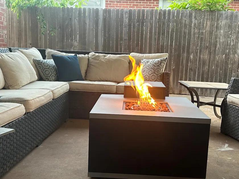 Heritage Retreat Cozy Home w/ Fire Pit Near HSU - Image 1