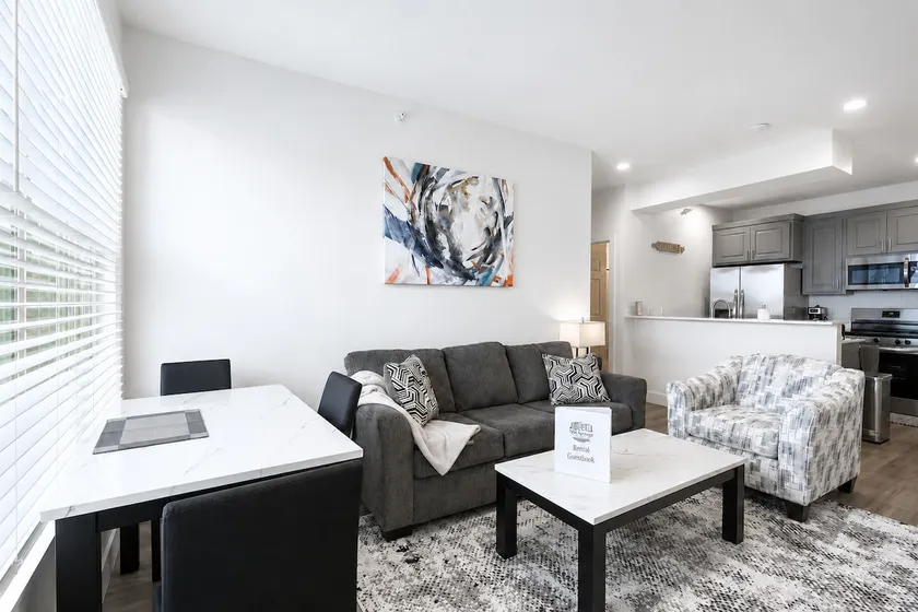 Prime Suite by Convention Center and Bathhouse Row - Image 1