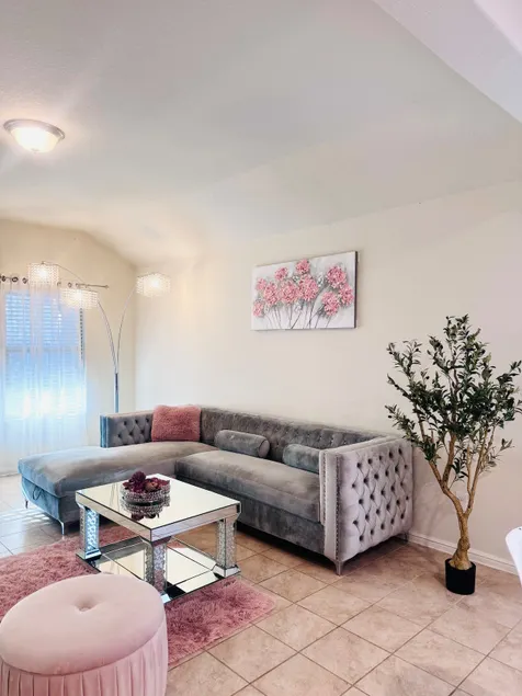 10 Min to World Cup - Modern 4BR Near DFW - Image 1