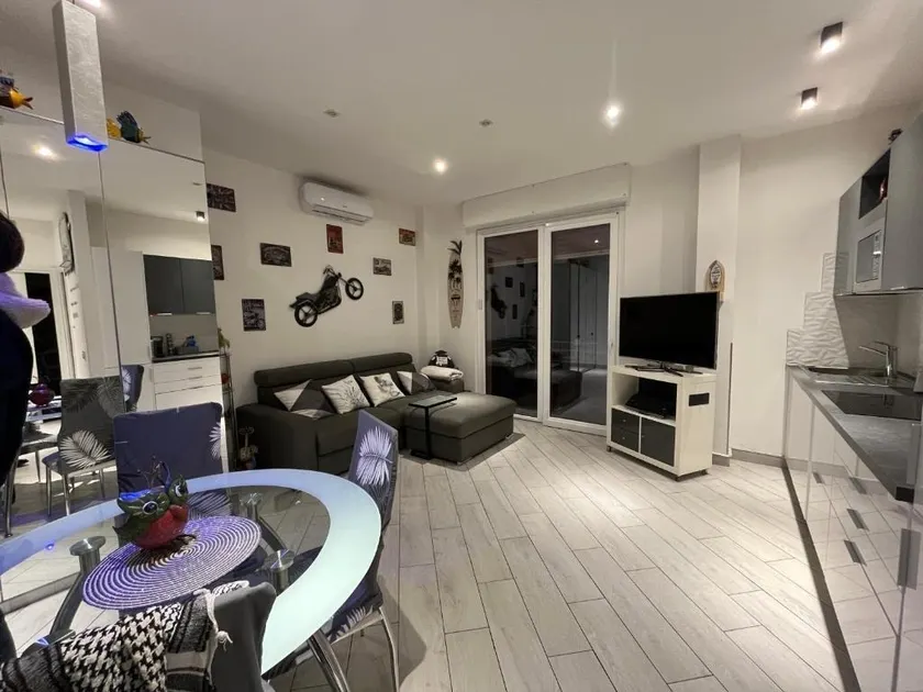 Apartment with swimming pool and parking in Rapallo - Image 1