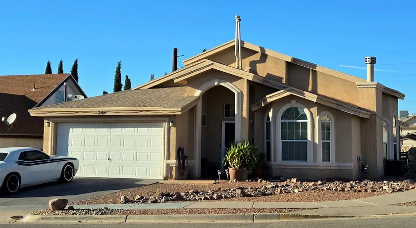 West Desert Ray Home Stay, Outlet paradise ! - Image 1