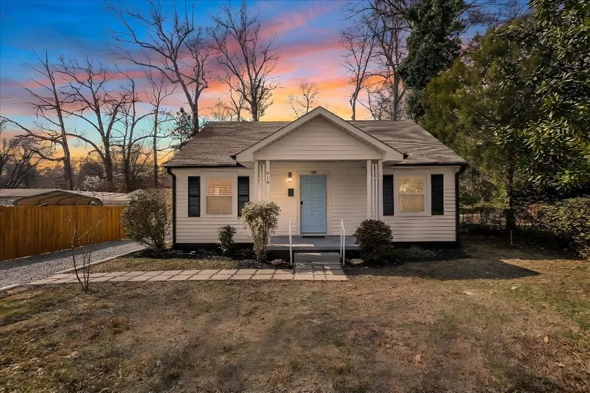 Cozy 3BR Greensboro Retreat Near Dining and Shops - Image 1
