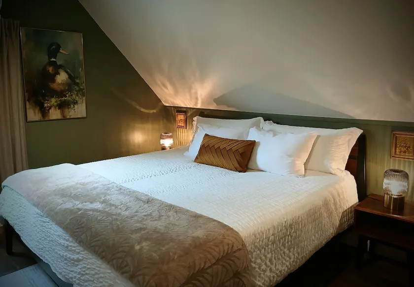 The Duck Loft – Charming Elora Retreat - Image 1