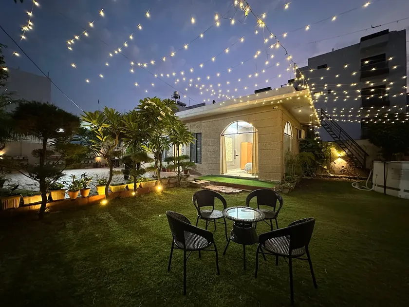Fully Furnished 2bhk with Garden| Heart of City - Image 1