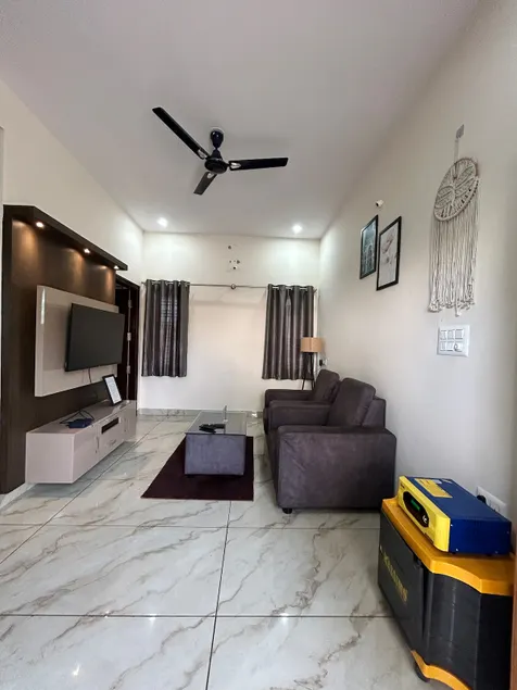 Vasantha stay - Image 1