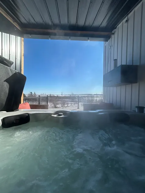 Crooked Creek Oasis *Hot tub* - Image 1
