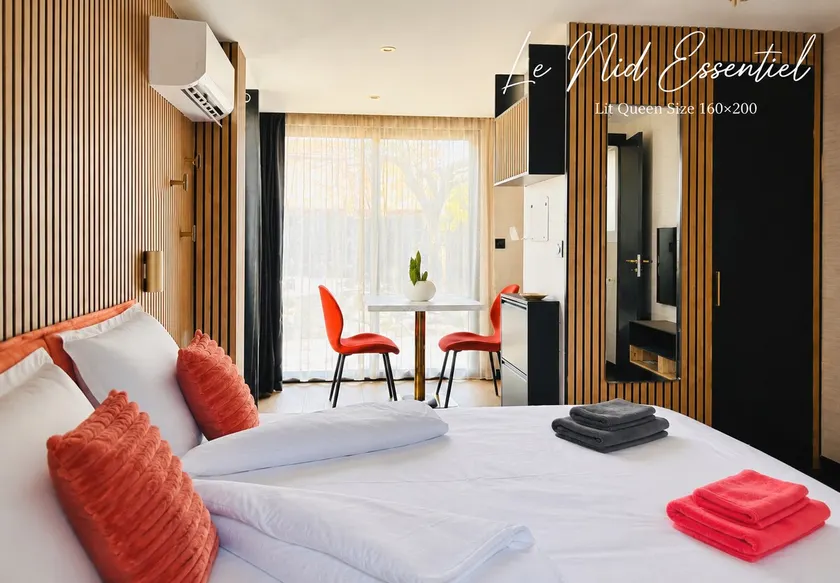 The Essential Nest Bungalow • Terrace • Parking - Image 1