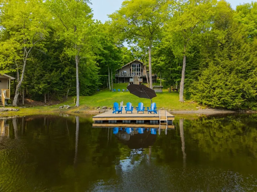 Family Retreat | 4BR, Beach, Huge Dock, Firepit - Image 1