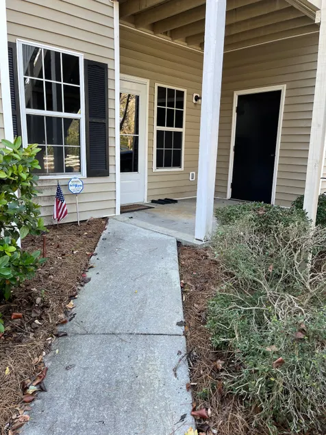 Cute 1 1/2 bedroom retreat - Image 1