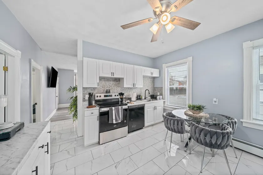 Regent Suite | Downtown Providence | Universities - Image 1