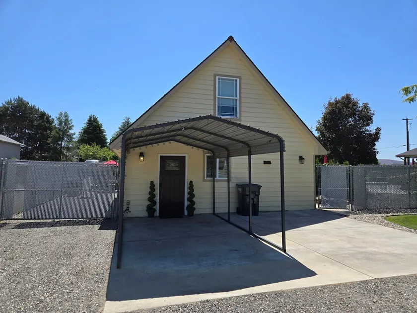 Wine Country Chalet - relax and rejuvenate. - Image 1