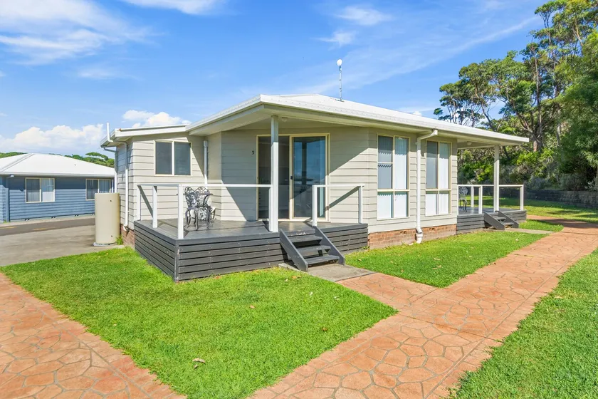 1 Bedroom Standard Cabin - Image 1