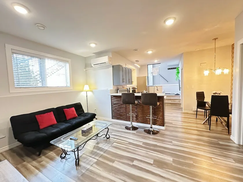Warm Wood Suite - Image 1