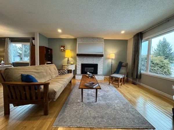 Peaceful Home Away from Home - Image 1
