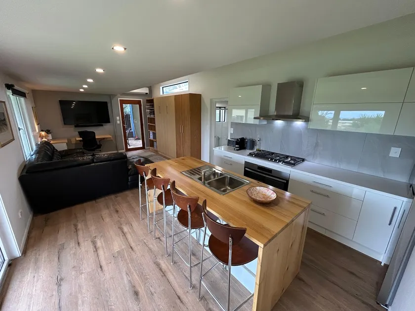 Clifftop Olive Grove Retreat, Port Willunga - Image 1
