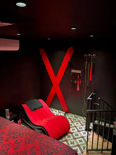 The desired moment BDSM hot tub - Image 1