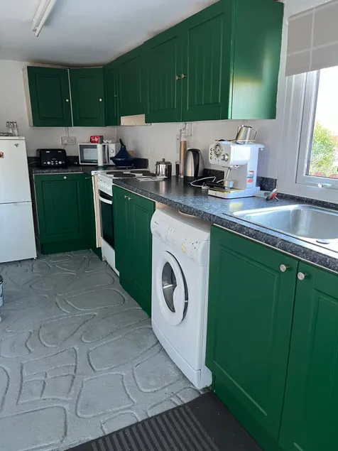 Hallow Cottage - Image 1