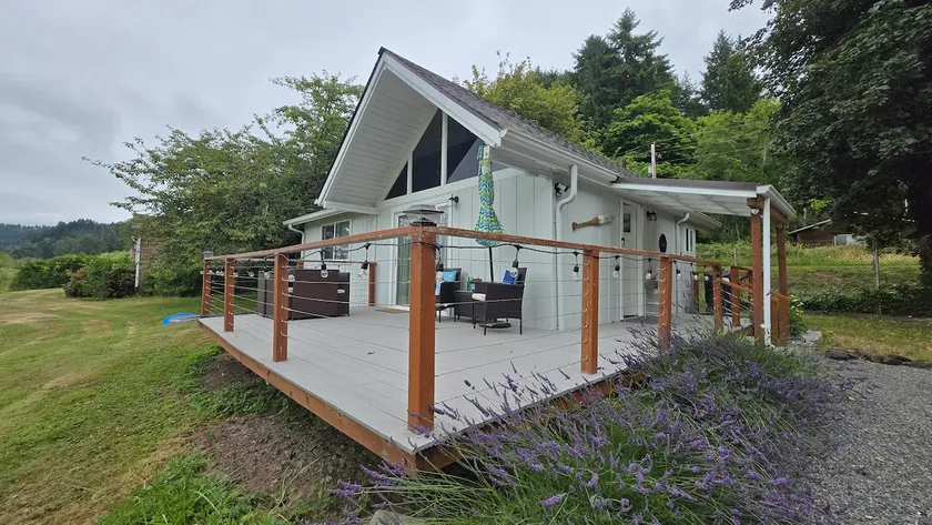 Riverbend Cabin in Union - Image 1