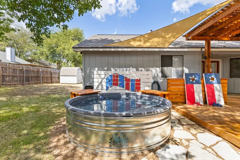Vinyl Nest: Pool | Patio & Grill | Music| Sleeps10 - Image 1