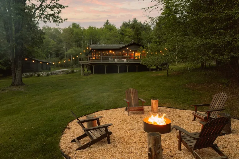Wren Cottage - Design Cabin with Secret Brook - Image 1