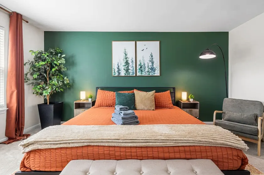 Modern 5BR House | Sleeps 14 | 1GB |WD | NASA, NRG - Image 1