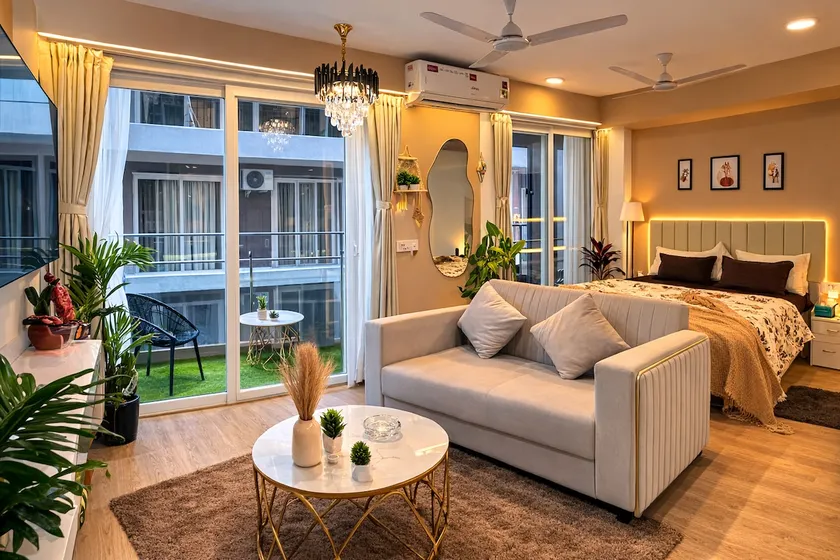 AURASTUDIO|300mNearAirport|Viman nagar|PvtBalcony - Image 1