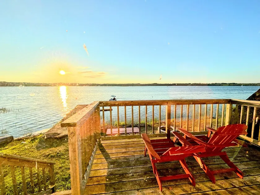 Deluxe Beachfront Villa 3 Bedroom, sleeps 10 - Image 1