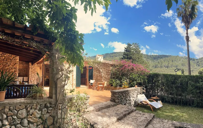 Captures - Casita Safareig - Image 1