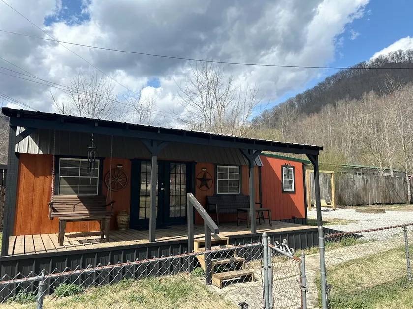 Humble Cottage - Image 1
