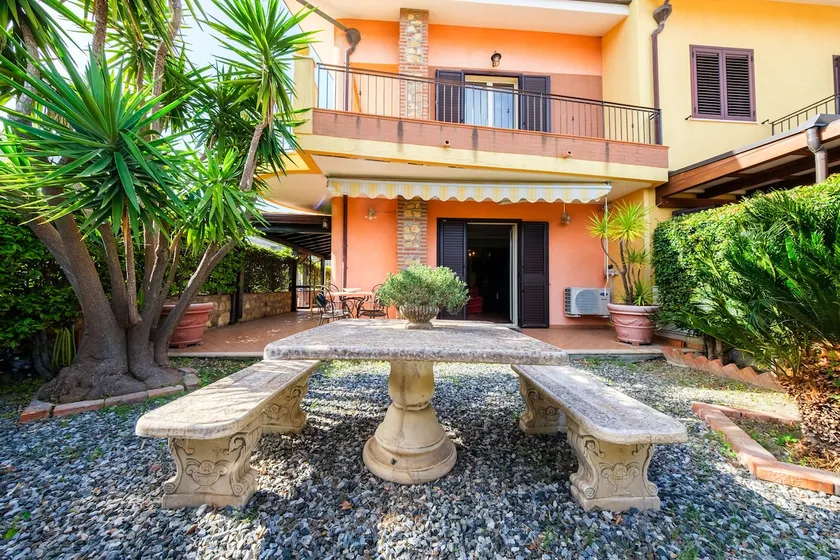 Villa Manganaro - Image 1