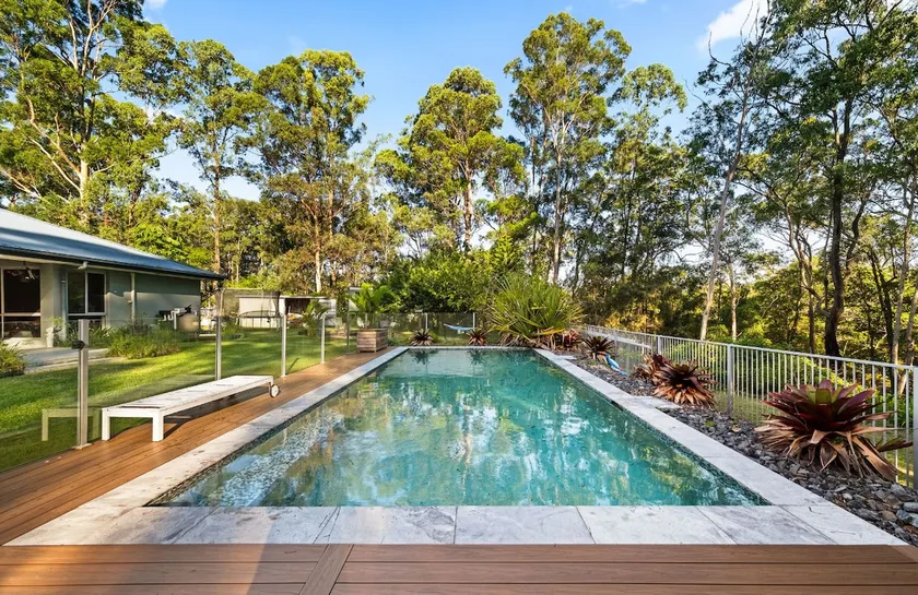 Bluebelle Hideaway – Luxury Hinterland Retreat - Image 1