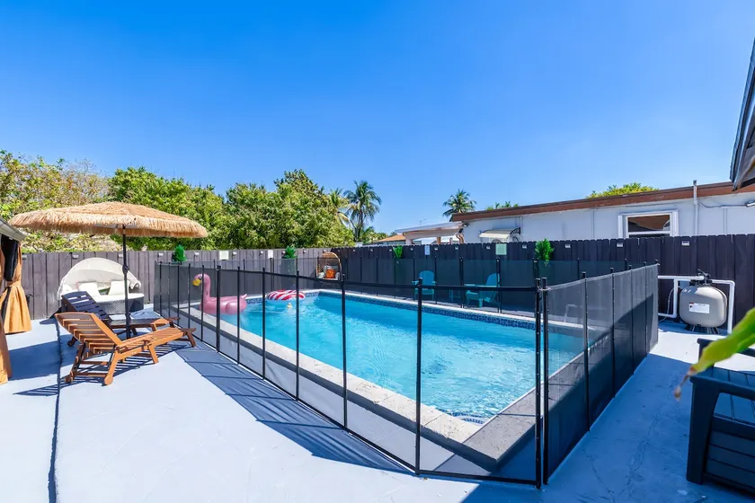 MIA Airport House | Stadium | Pool | BBQ| Laundry - Image 1