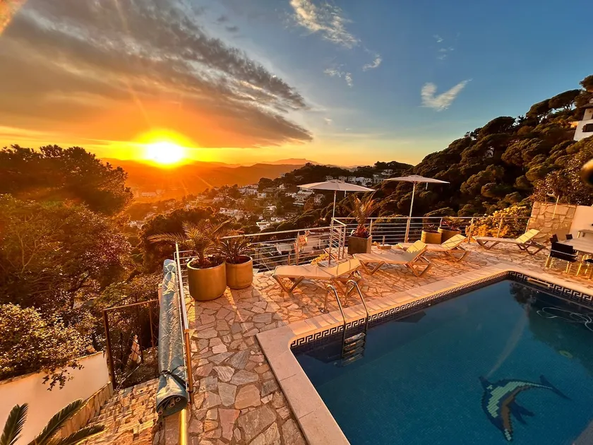 Villa Casa Isabella•Lloret de Mar•Pool•Near the beach - Image 1