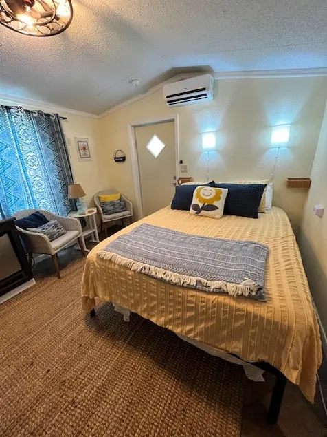 Sunflower Suite at Bentley Ranch - Image 1
