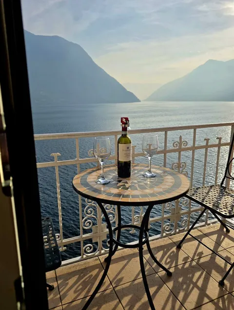 Special apartment on Lakeside - Image 1