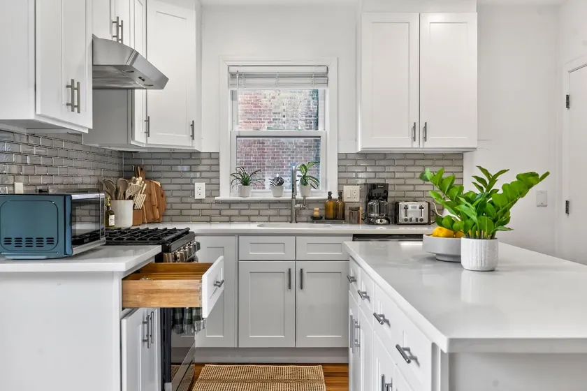 The Cambridge Contemporary Spacious Home - Image 1