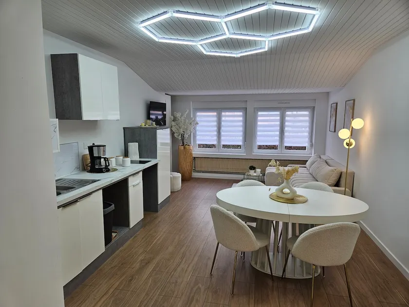 Cozy accommodation for 4 people and very pleasant. - Image 1