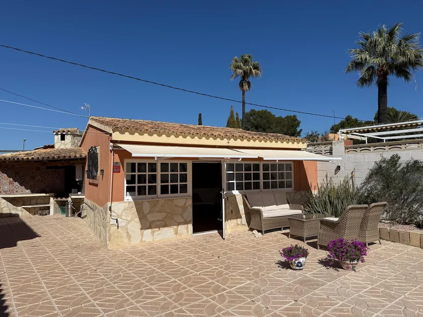 Charming studio with private pool nearby Alicante - Image 1