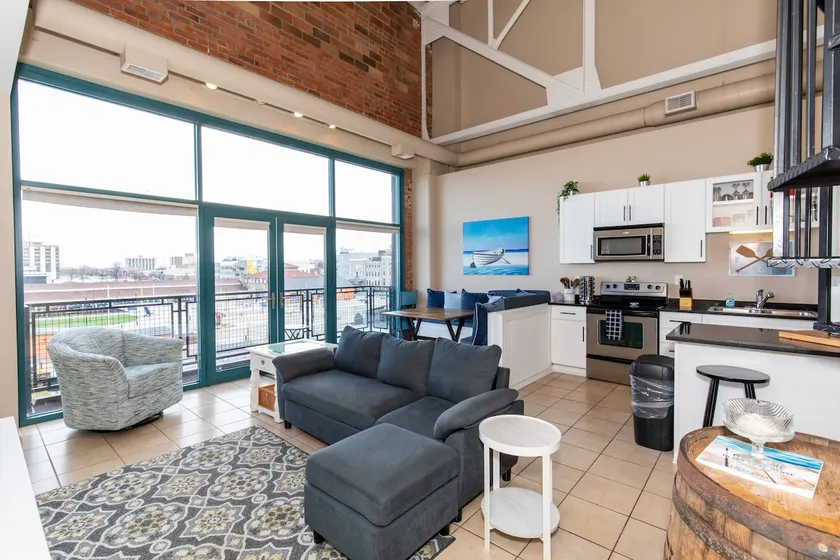 Cedar Point View! Cozy Family Loft - Image 1