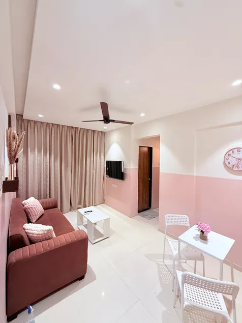 AG Blush Boho Stay 303 near airport - Image 1