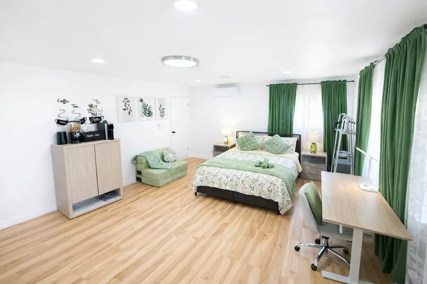 Cozy Green Studio | Coffee & Workspace | Near Mall - Image 1