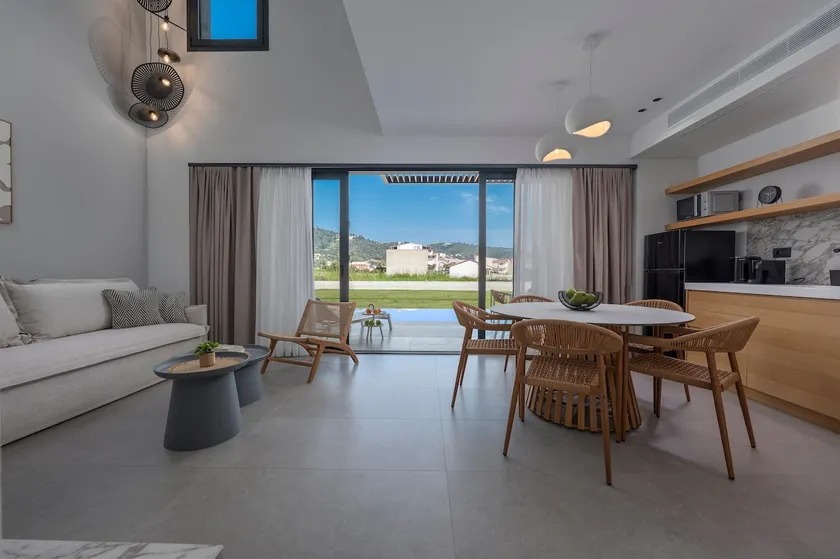 Prestige 3Bedroom Villa Private Pool | Viridian - Image 1