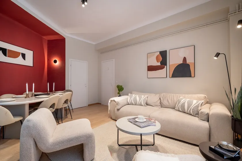 Red Diamond Elite -Spacious Ultra Central Apt - Image 1