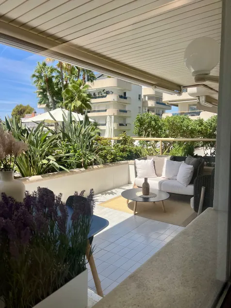 Escape to Sitges Seafront, Pool, Apartment with k. - Image 1