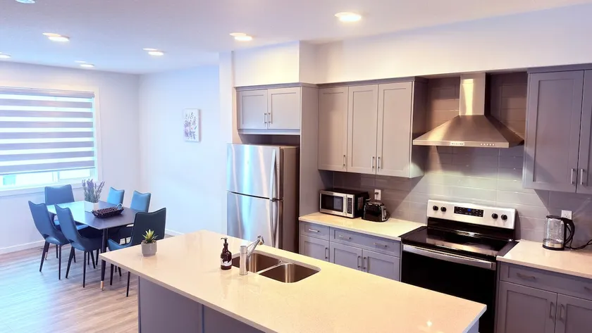 Savanna Breeze | Modern 3BR | Near YYC Airport - Image 1