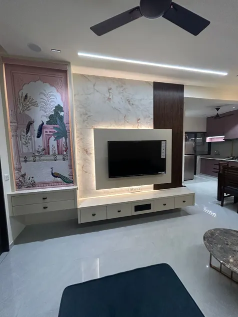 Welcome to our fully furnished 2BHK apartment - Image 1