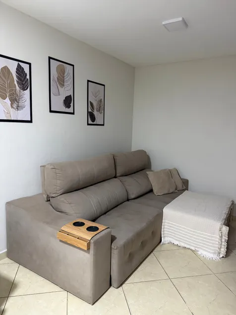 2-bedroom apartment/garage space and air conditioning. - Image 1